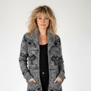 Aritzia TNA Sea to Sky Cowichan Wool Cardigan Black Grey Button Shawl Sweater